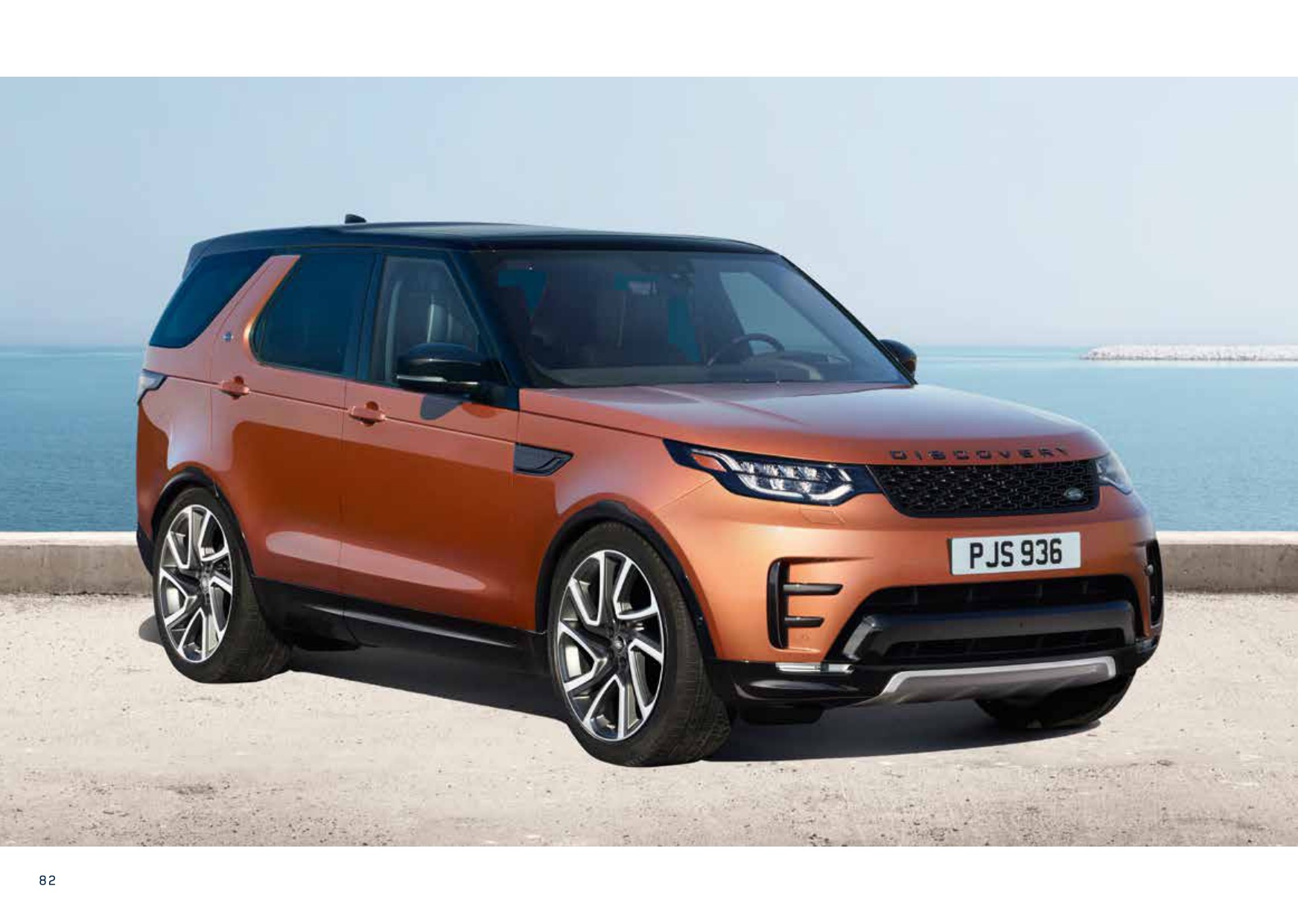 2017 Land Rover Discovery Brochure Page 20